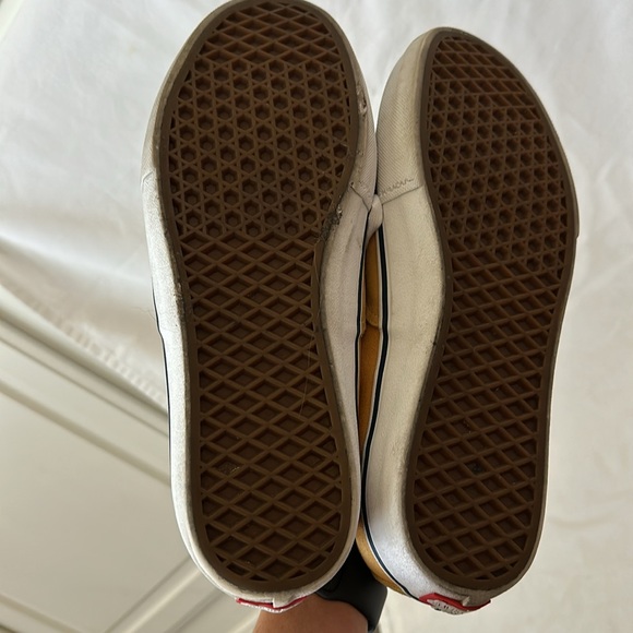 Men’s Yellow Vans - Picture 4 of 4